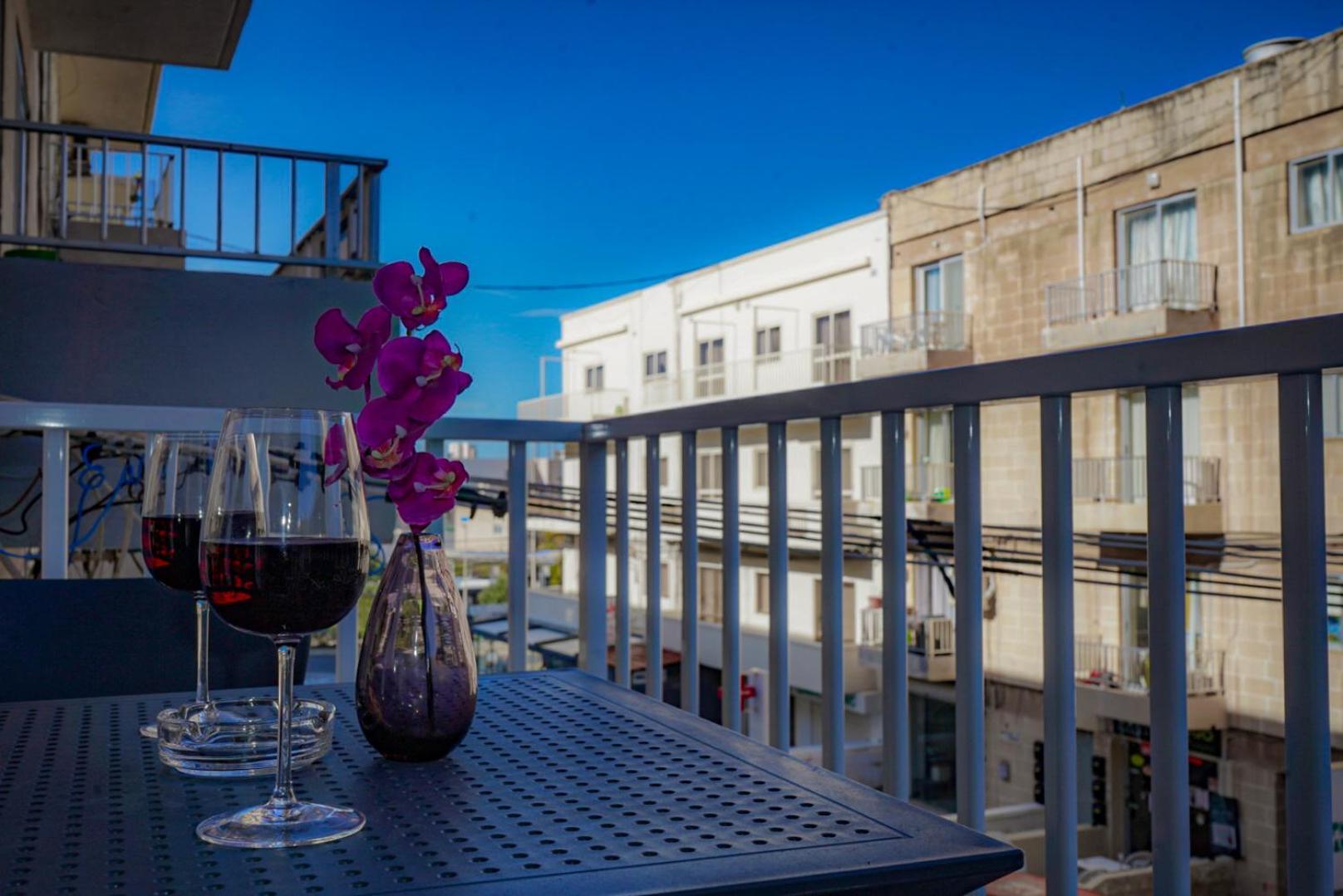 Comfort And Convenience Flat 4 Dad'S Court St. Paul's Bay Exteriér fotografie